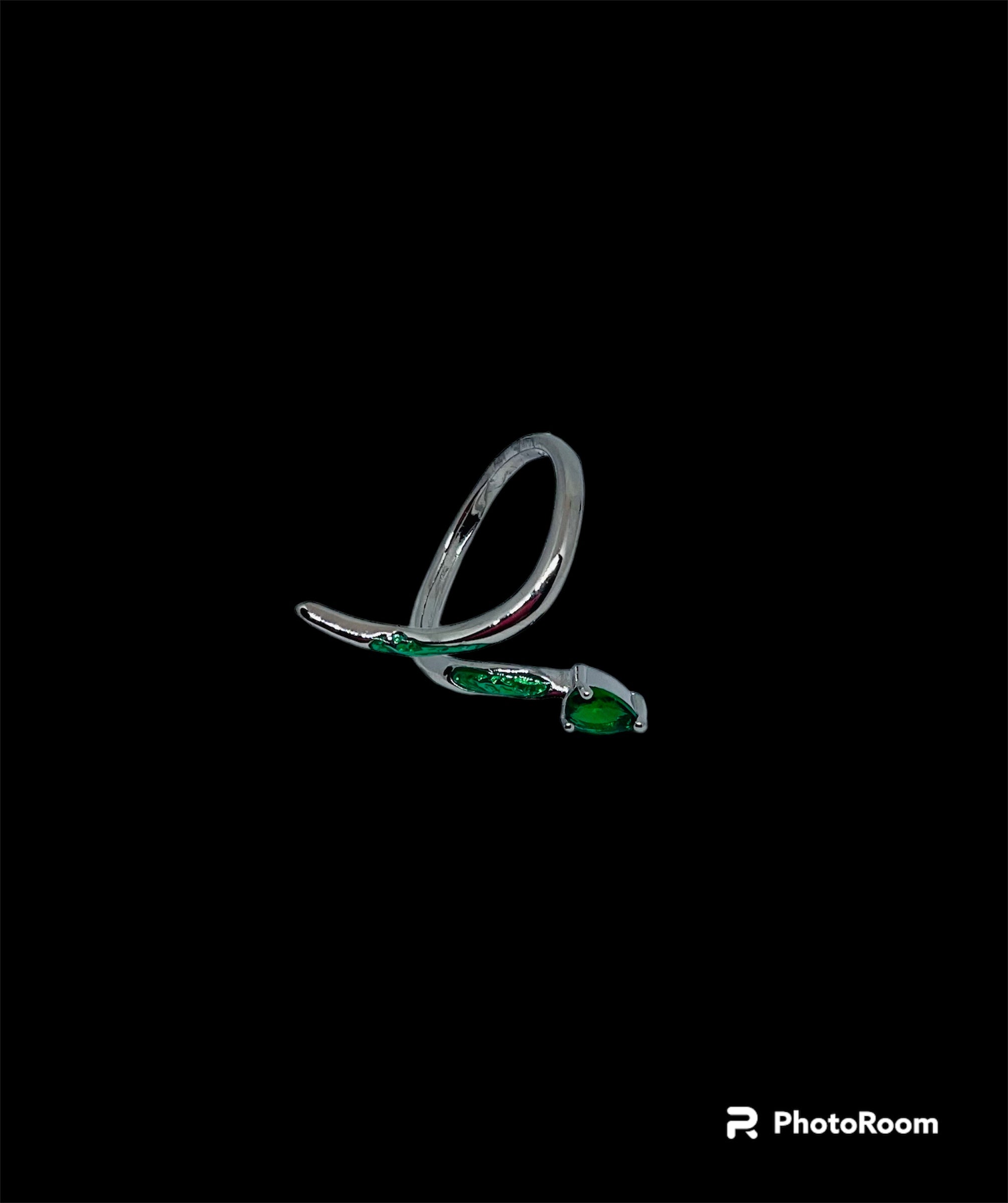 Silver Emerald Gem-Headed Green Opal Serpentine Ring