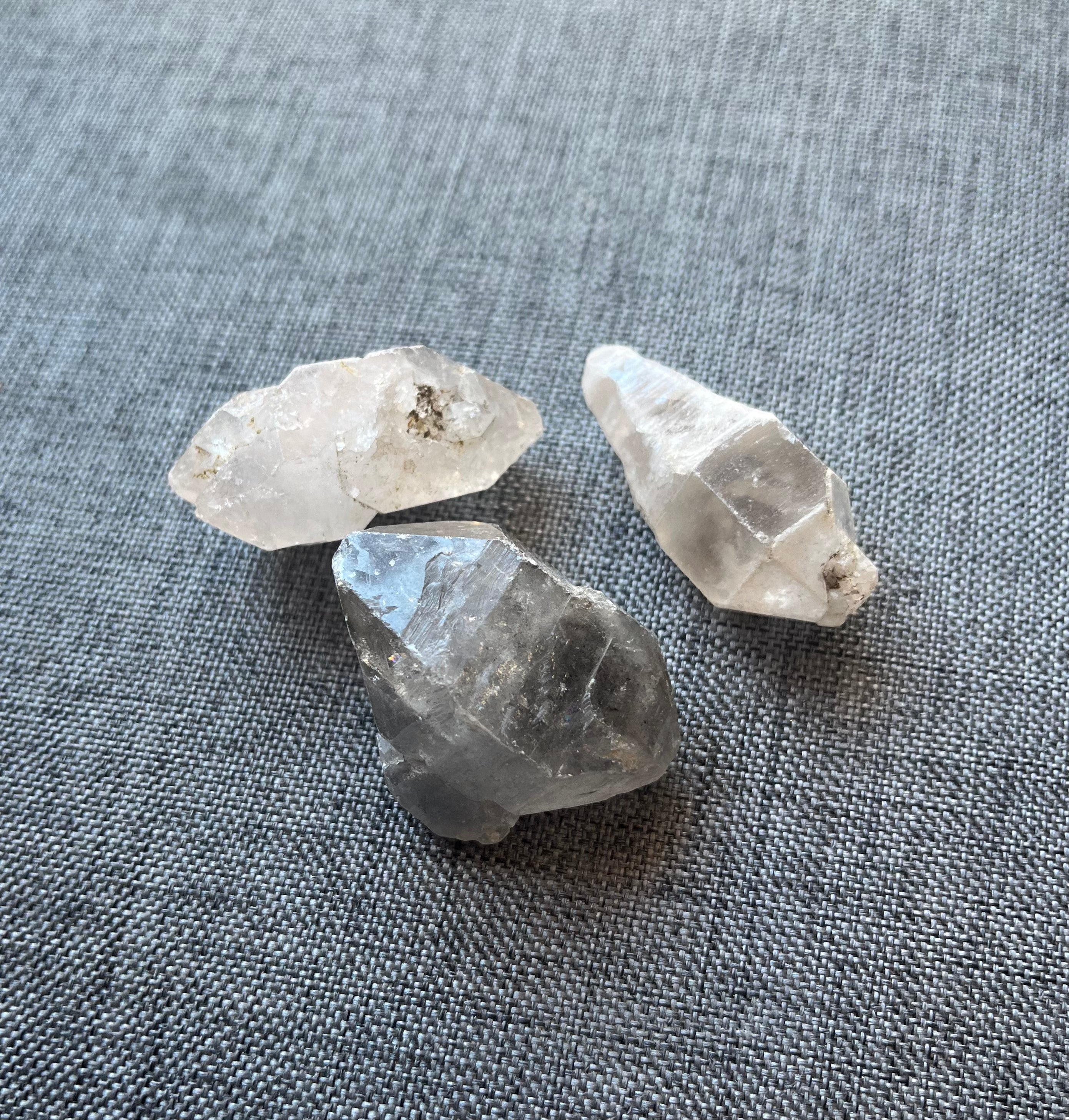 Small Raw Phantom Quartz