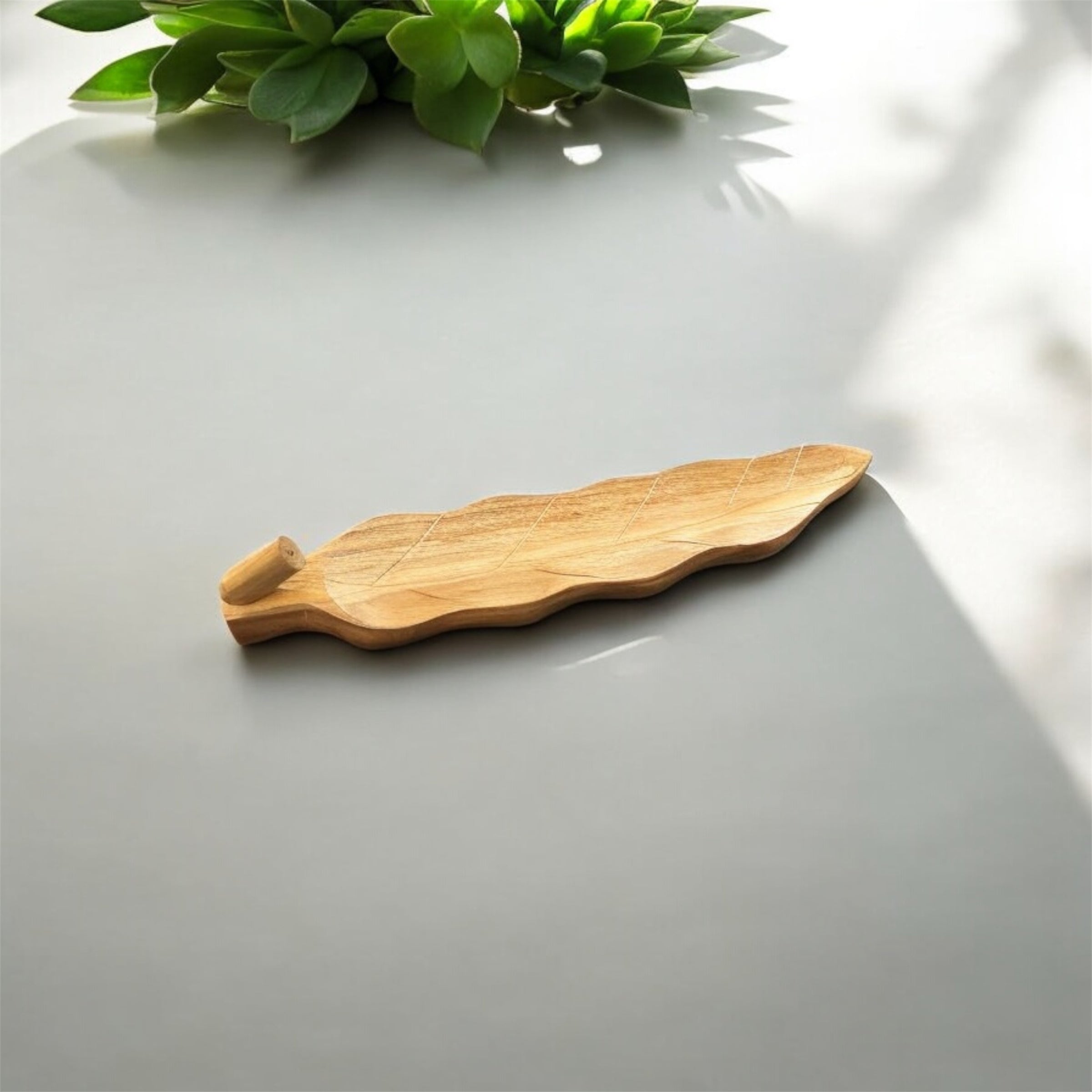Teak Root Leaf Incense Burner