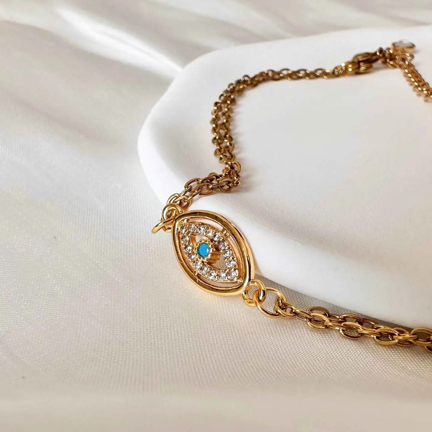 Dainty Gold Plated Evil Eye Bracelet